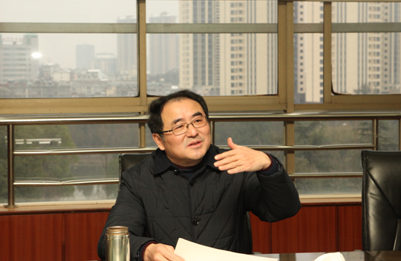 党委书记田辉玉,党委副书记,校长吴基良,纪委书记方立清与部分离退休