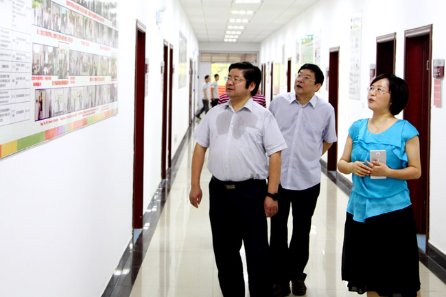 省委组织部胡立强同志来校调研