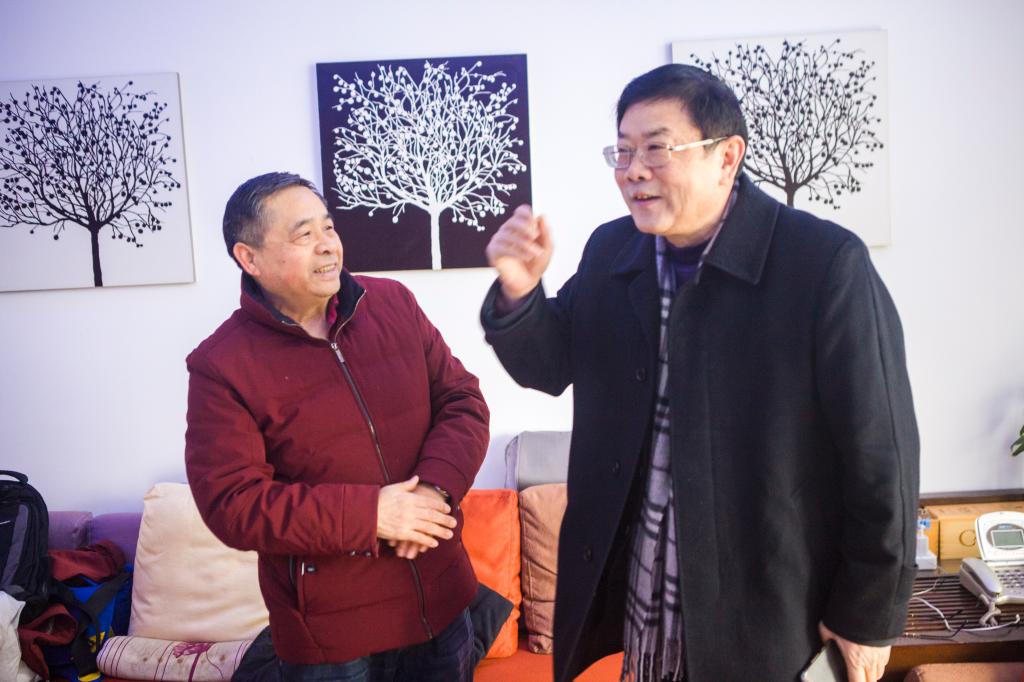 此外,校领导方立清,吴鸣虎,钟儒刚,白育庭,戴国强,李