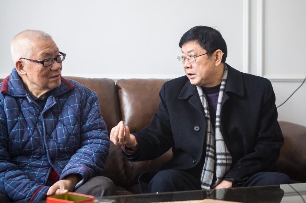 此外,校领导方立清,吴鸣虎,钟儒刚